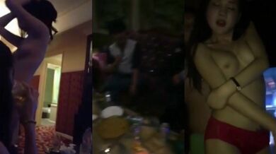 【各种ktV偷拍的小视频】第2弹 国内KTV就是疯狂，与公主艹逼随着节奏啪啪啪，实在是太爽了！